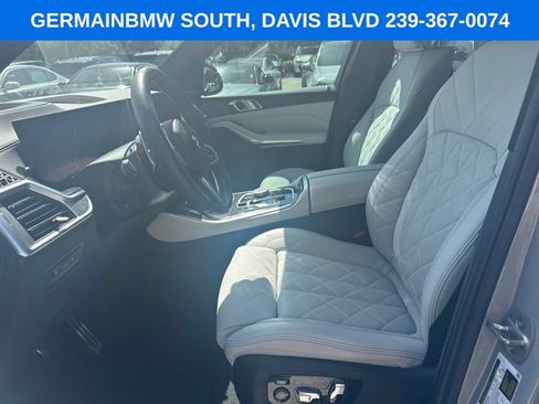 Used 2025 BMW X5 xDrive40i w/ M Sport Package AWD/4WD image 34