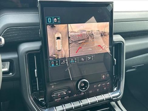 New 2026 GMC Yukon AT4 Ultimate AWD/4WD image 35