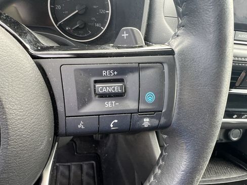 Used 2021 Nissan Rogue SV w/ Premium Package FWD image 20