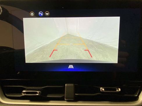 Used 2025 Chevrolet Equinox LT image 15