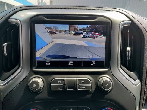 Used 2022 Chevrolet Silverado 1500 LTZ w/ Z71 Off-Road Package image 26