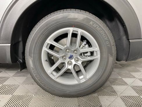 New 2026 Ford Explorer Active w/ Active Comfort Package RWD image 10