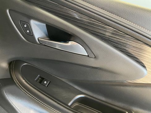 Used 2017 Buick Envision Premium image 21