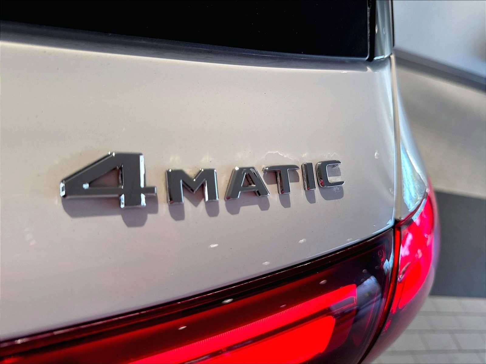 Used 2024 Mercedes-Benz GLE 350 4MATIC image 37