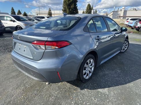 Used 2024 Toyota Corolla LE image 5