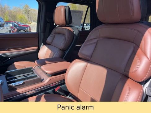 New 2026 Lincoln Navigator L Reserve AWD/4WD image 22