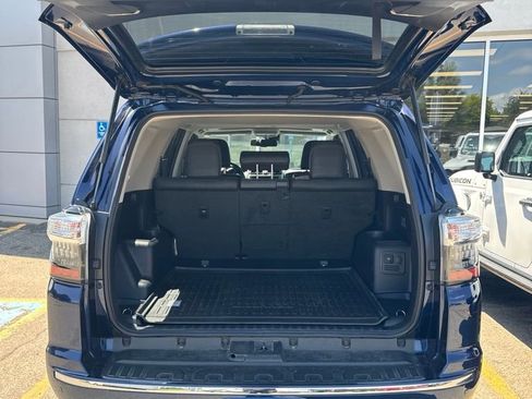 Used 2023 Toyota 4Runner Limited AWD/4WD image 4