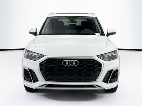 Certified 2023 Audi Q5 2.0T Premium w/ Convenience Package AWD/4WD image 2