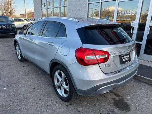 Used 2018 Mercedes-Benz GLA 250 4MATIC image 5