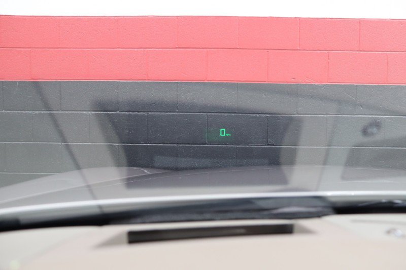 Used 2005 Cadillac XLR RWD image 59