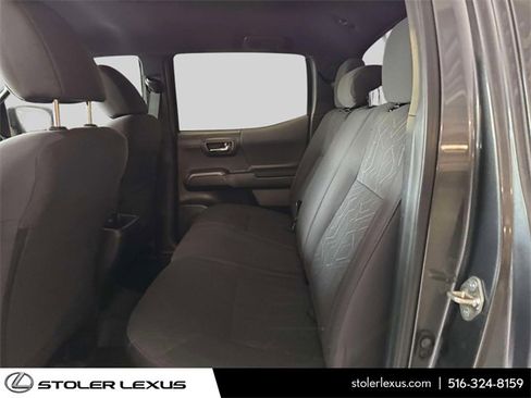 Used 2017 Toyota Tacoma SR5 image 16