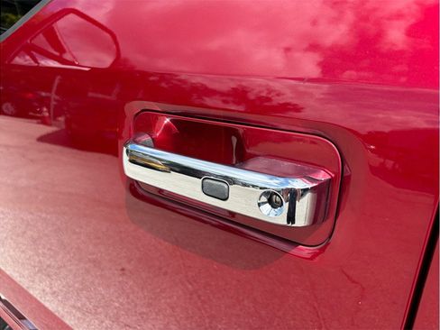 Used 2017 Ford F150 Lariat w/ Equipment Group 502A Luxury AWD/4WD image 17
