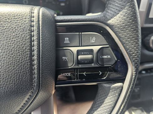 Used 2022 Toyota Tundra Limited image 23