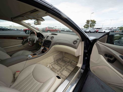 Used 2009 Mercedes-Benz SL 550 V8 image 21