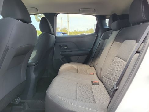 Certified 2025 Nissan Kicks SV FWD image 17