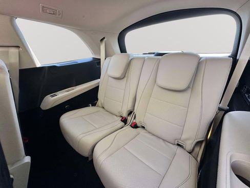 Used 2023 Mercedes-Benz GLS 450 4MATIC image 36