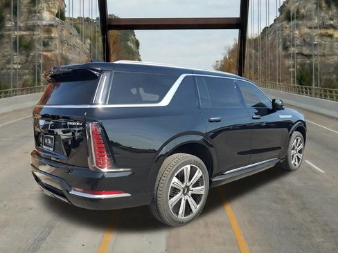 New 2026 Cadillac Escalade IQL Luxury w/ LPO, Floor Liner Package AWD/4WD image 10