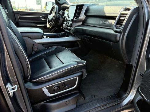 Used 2024 RAM 1500 Laramie AWD/4WD image 10