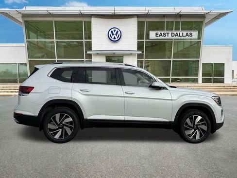 New 2026 Volkswagen Atlas SEL image 2