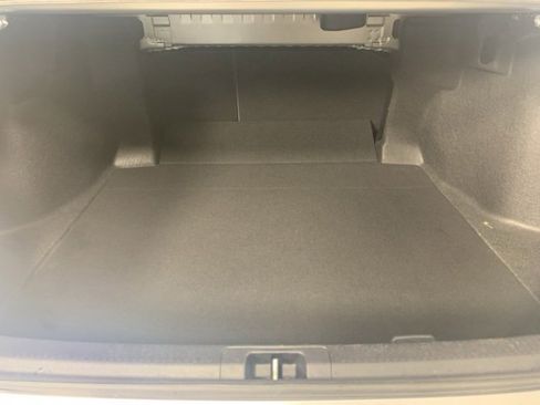 Used 2020 Toyota Camry LE image 29