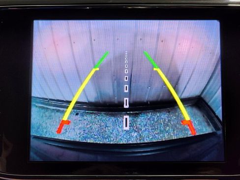 Used 2020 Jeep Grand Cherokee Laredo image 18