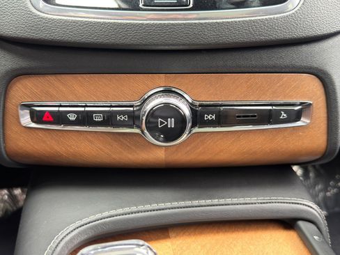 Used 2020 Volvo XC90 T8 Inscription AWD/4WD image 29