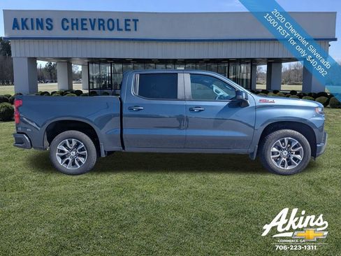 Used 2020 Chevrolet Silverado 1500 RST AWD/4WD image 3