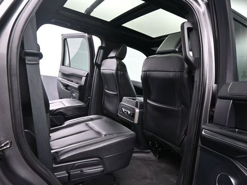 Used 2021 Ford Expedition XLT RWD image 7