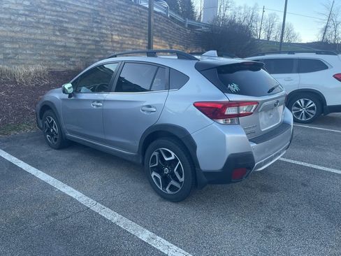 Used 2018 Subaru Crosstrek 2.0i Limited image 3