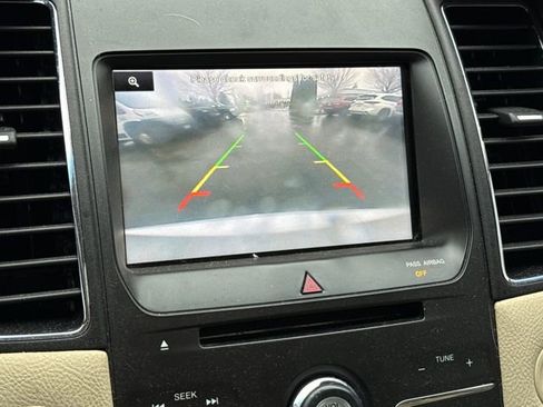 Used 2014 Ford Taurus SEL w/ Equipment Group 201A image 24