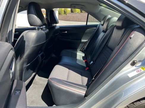 Used 2015 Toyota Camry XSE w/ Moonroof Package FWD image 15