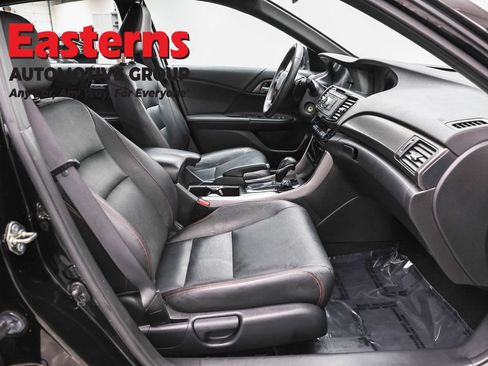 Used 2017 Honda Accord Sport Special Edition image 24