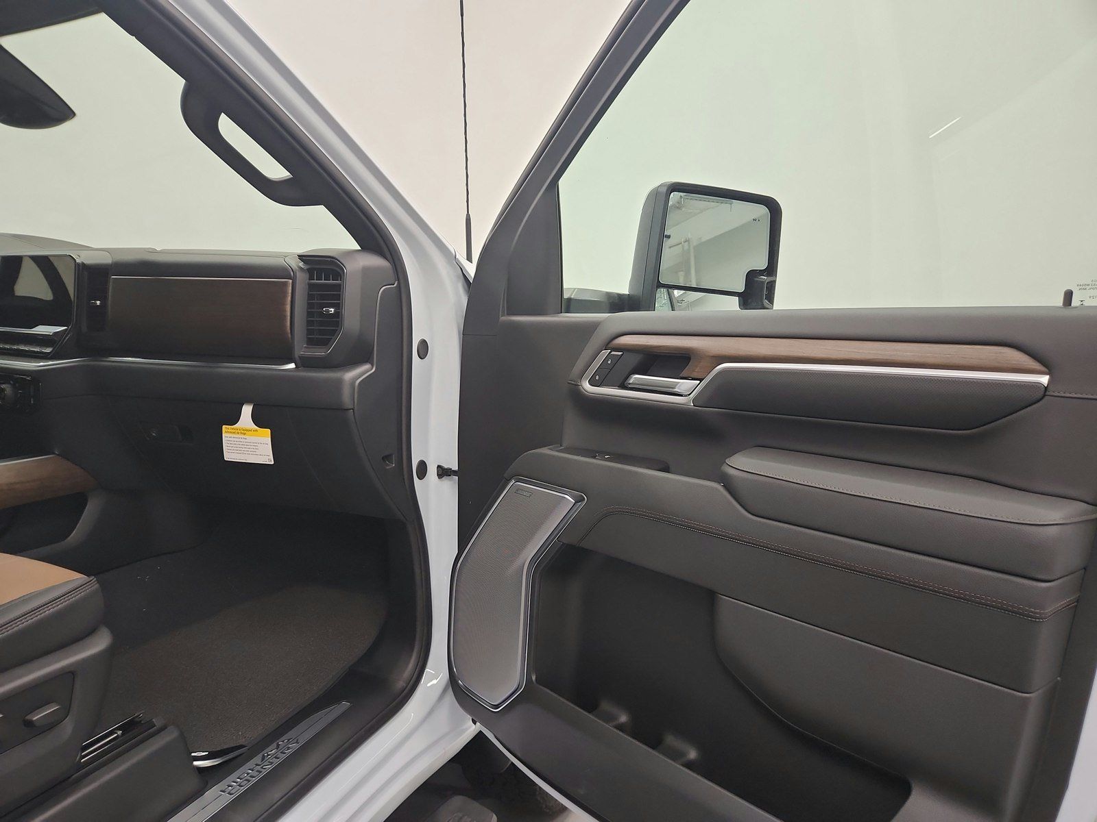 New 2026 Chevrolet Silverado 2500 High Country w/ Technology Package AWD/4WD image 45