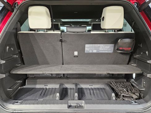 Used 2024 Toyota Sequoia Capstone AWD/4WD image 18
