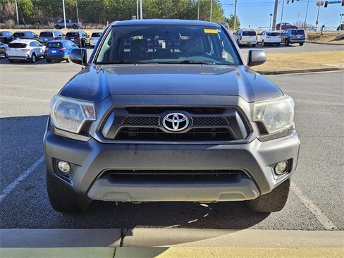 Used 2014 Toyota Tacoma PreRunner image 2