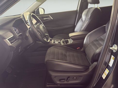Used 2024 Mitsubishi Outlander SE AWD/4WD image 4