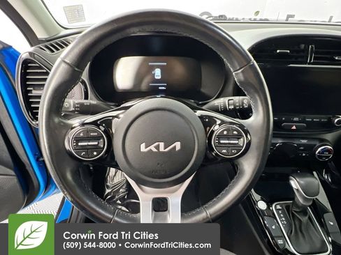 Used 2023 Kia Soul EX FWD image 8