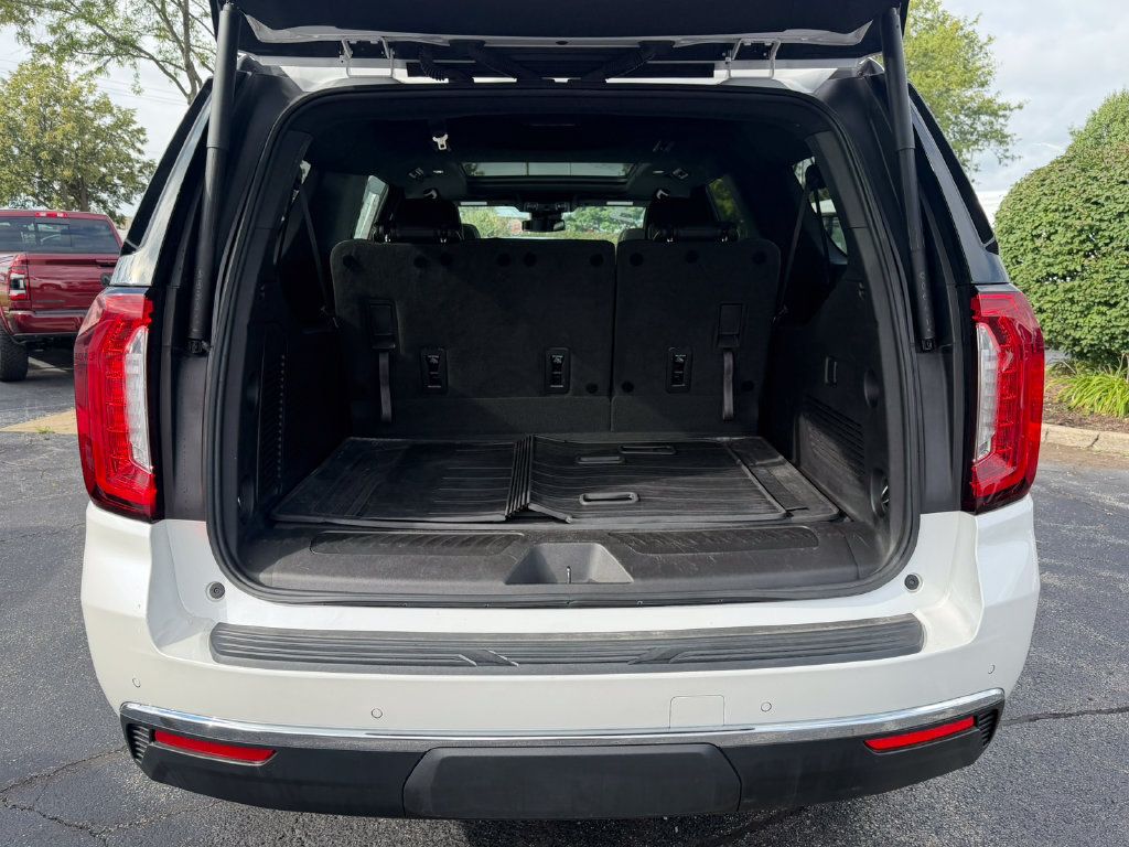 Certified 2023 GMC Yukon XL SLT AWD/4WD image 9