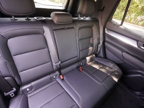 Used 2026 GMC Terrain Elevation w/ Elevation Premium Package FWD image 23