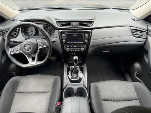 Used 2018 Nissan Rogue SV AWD/4WD image 13
