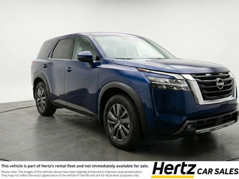 Used 2025 Nissan Pathfinder SV FWD image 1