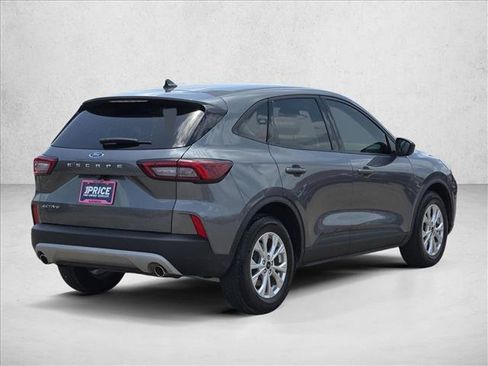 Used 2025 Ford Escape Active FWD image 5