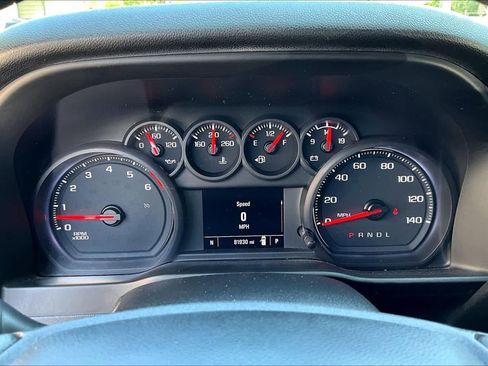 Used 2020 Chevrolet Silverado 1500 Custom w/ Custom Value Package image 24