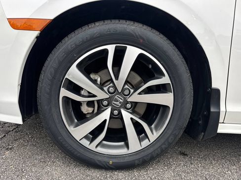 Used 2024 Honda Odyssey Touring image 32