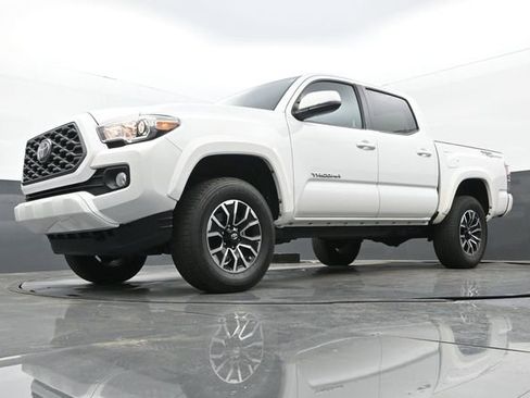 Used 2021 Toyota Tacoma TRD Sport RWD image 12