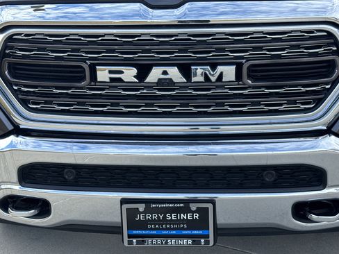 Used 2022 RAM 1500 Limited image 9