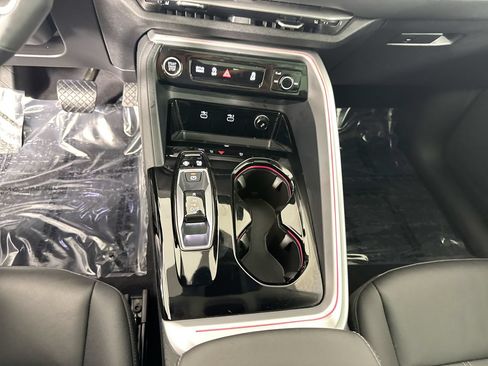 Used 2025 Audi Q5 Premium Plus w/ Premium Plus AWD/4WD image 23