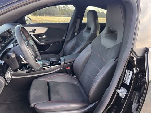 Used 2023 Mercedes-Benz CLA 35 AMG 4MATIC image 22