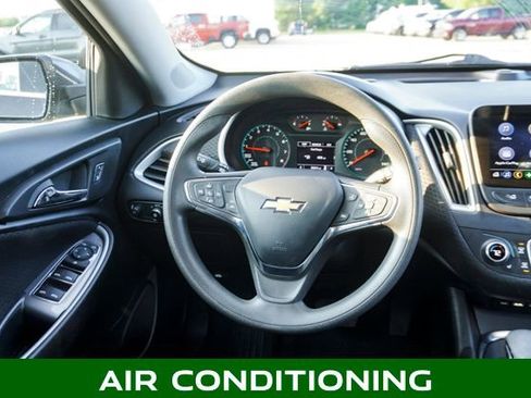 Used 2023 Chevrolet Malibu LT image 9