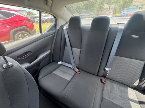 Used 2025 Nissan Sentra SV FWD image 33